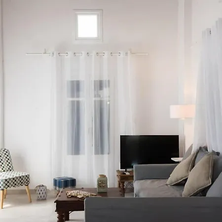Glamorous 2br In With Amazing Sea View أورنوس