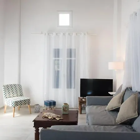 Glamorous 2br In With Amazing Sea View *